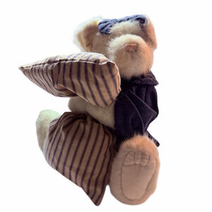 Boyds Bears 20th Anniversary Marissa P Pussyfoot Cat Plush w Pillow Pre-Owned